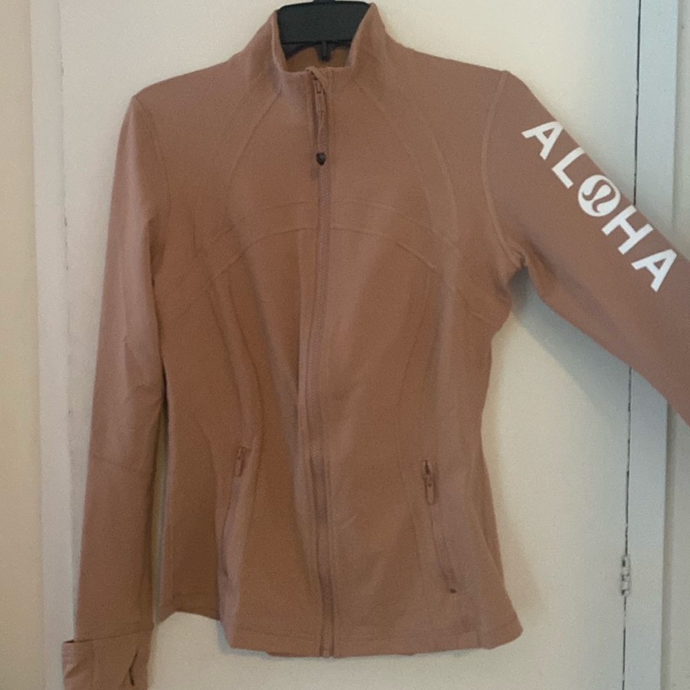 *limited edition* Lululemon Aloha define jacket pink sz 10
